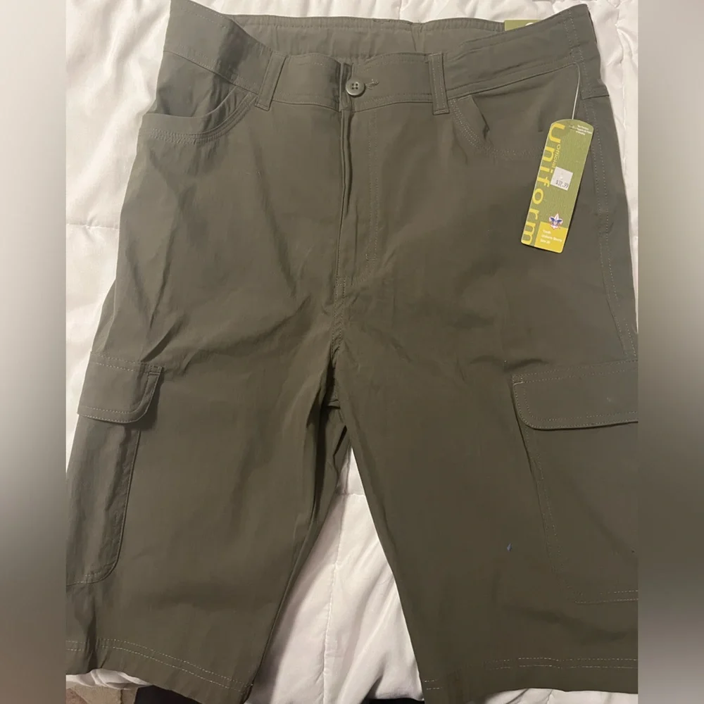 Boy Scouts of America Olive Green Shorts bsa camping scouts cubs new $33 - Picture 1 of 3